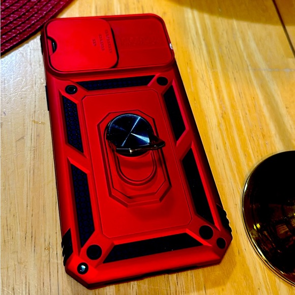 iPhone 14 Pro max case from Discover Innovation - Picture 1 of 5
